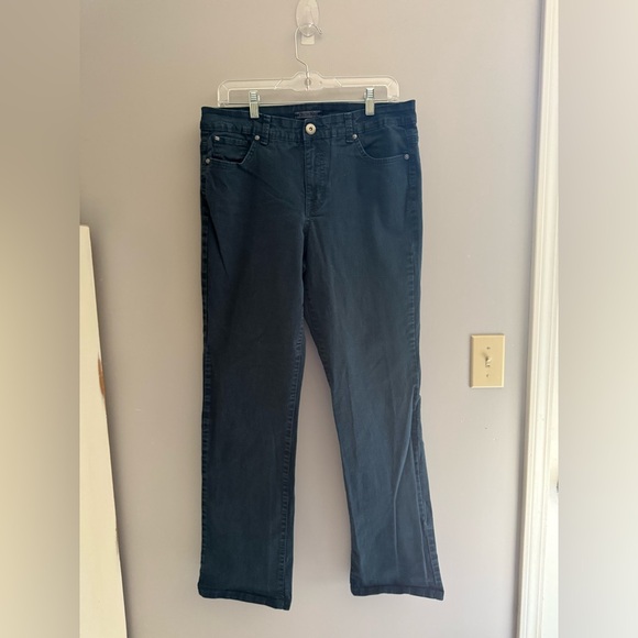 Bandolino Womens Jeans SZ 12 Blue Denim Samantha Style Midrise Straight Pocket - Picture 1 of 10